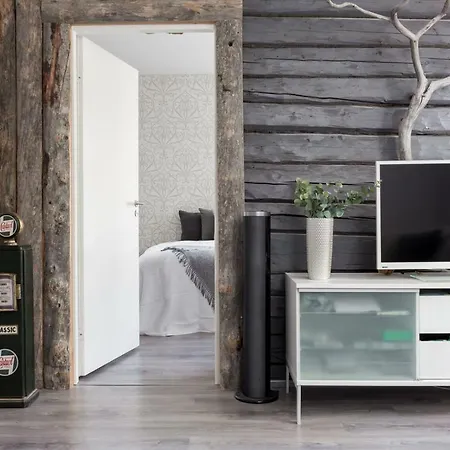 Alexandra アパート