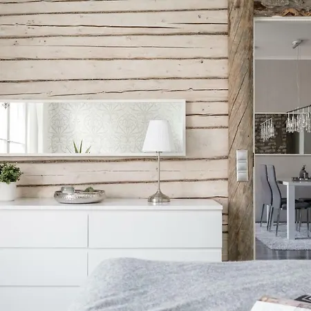 Alexandra アパート