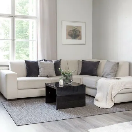 アパート Alexandra